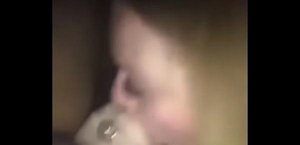  amateur white girl sucking dick